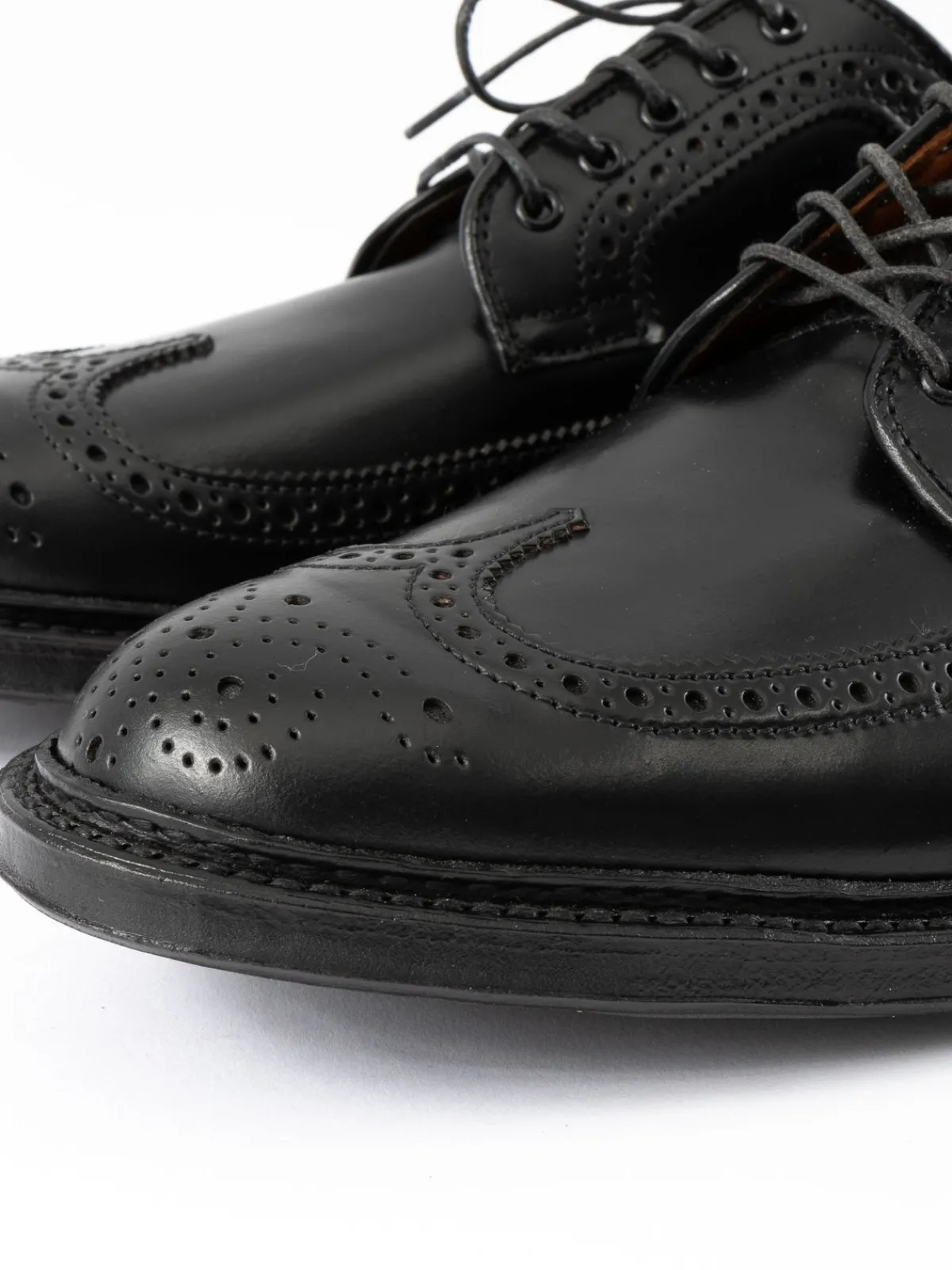 BLACK CORDOVAN LONG WING BLUCHER COMMANDO SOLE | Alden for The Bureau Online